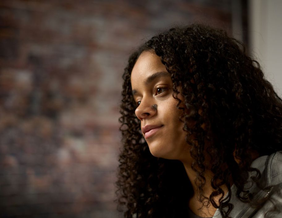 Behind the scenes photo of Violet