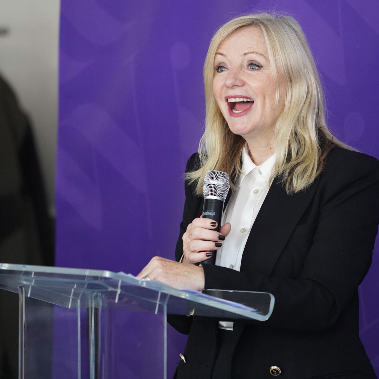 Tracy Brabin giving a speech